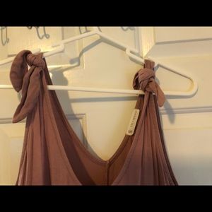 Knotted tiered midi dress- perfect for summer- used for maternity